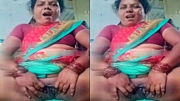 Village Bhabhi Spread Pussy for Lover